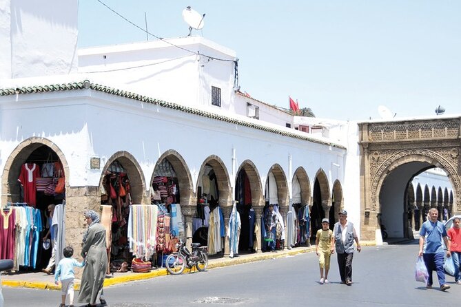 From Rick's Café to Royal Palaces: A Casablanca Adventure - Visiting Ricks Café and the Corniche