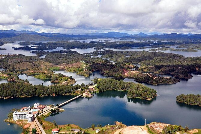 Full-Day All-Inclusive Tour Guatapé Stone of Peñol - Booking Information