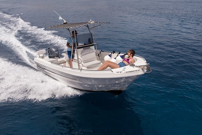 Full Day Boat Rental With License in Santorini - What to Expect During the Rental