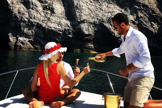 Full Day Capri Small Group With Grottos - Schedule and Accessibility