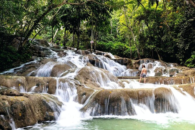 Full Day Dunns River and Blue Hole With Lunch - Participant Guidelines