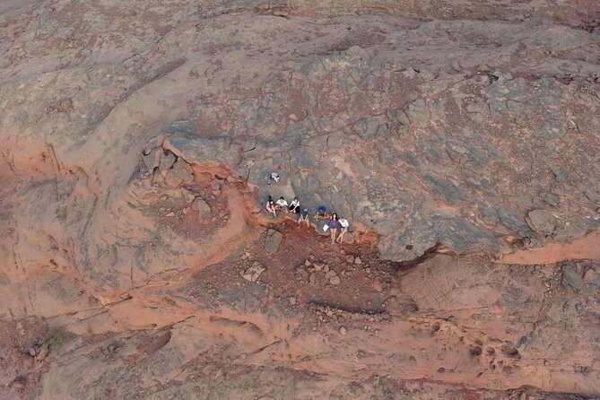 Full-Day Jeep Tour in Wadi Rum With Overnight Stay - Itinerary Highlights