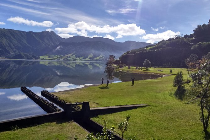 Full-Day Jeep Tour: Sete Cidades and Ferraria - Meeting and Pickup Details