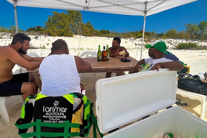 Full Day Private Tour Bahia De Las Aguilas and Hoyo Pelempito - Bahia De Las Aguilas