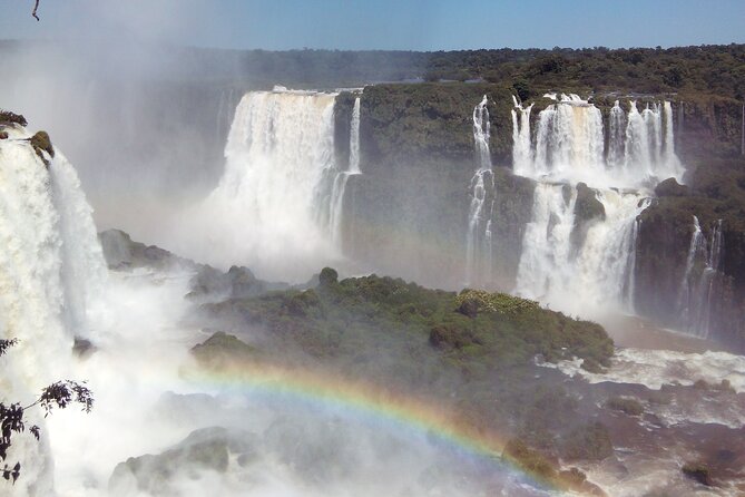Full-Day Private Tour in Iguazu Falls - Exploring the Falls