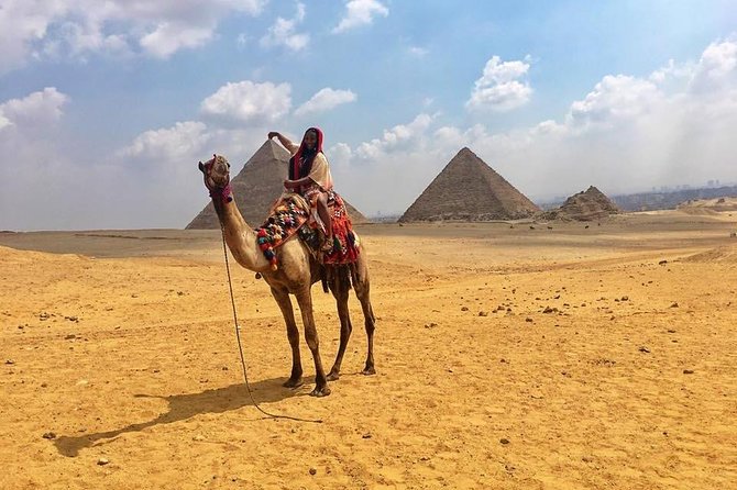 Giza Pyramids and The Sphinx Walking Tour - Meeting Information