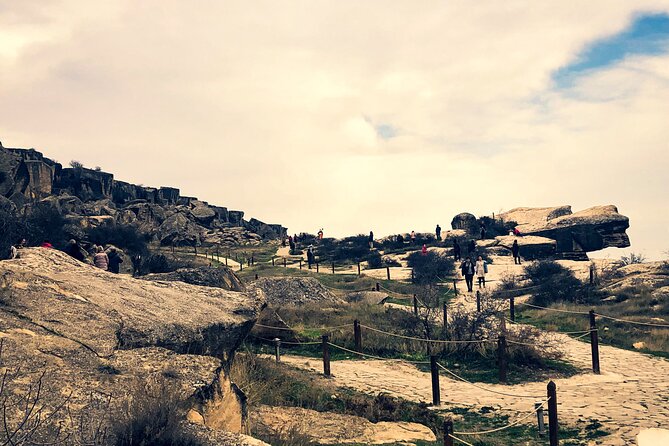 Gobustan Rock Art and Mud Volcanoes PRIVATE TOUR - Participation Guidelines