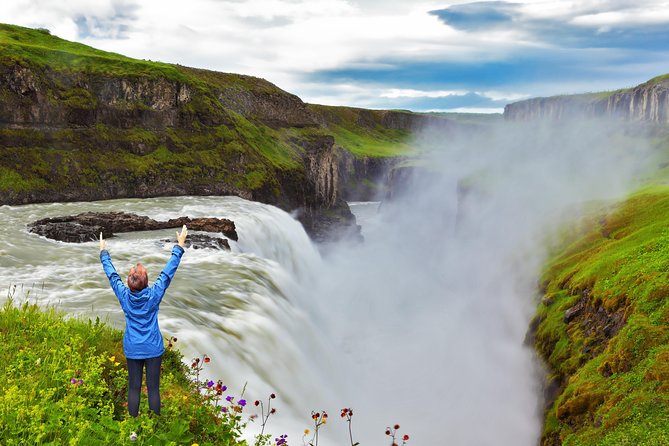 Golden Circle Trip Including Touch-Screen Multi-Language Audio Guide From Reykjavik - Tour Accessibility and Capacity