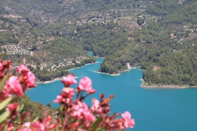 Guadalest Valley and Town Guided Tour - Tastings of Local Delicacies