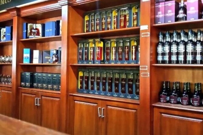 Guided Tour to Don Lucas Cigars Factory and Souvenirs Store - Accessibility