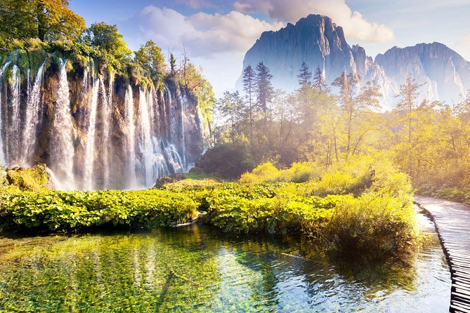 Guided Transfer From Zagreb to Split With Plitvice Lakes Stop - Accessibility and Group Size