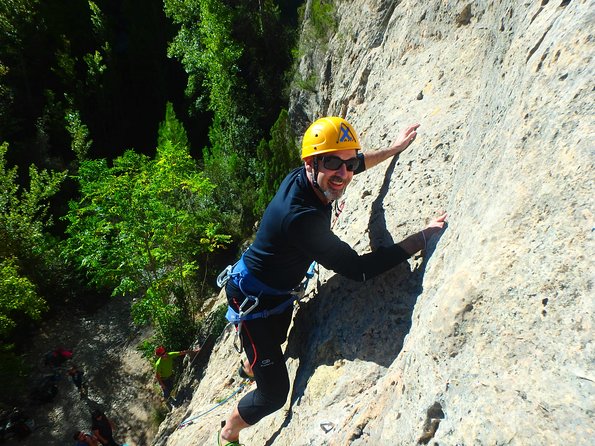 Half-Day Montanejos Rock Climbing Experience  - Valencia - Included Rock Climbing Equipment