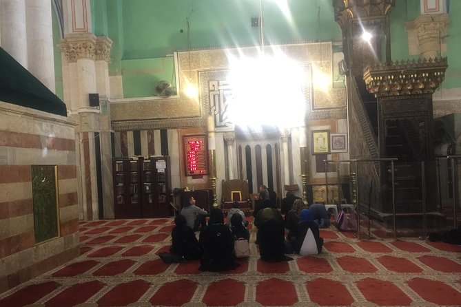 Hebron Alternative Tour - Meeting and Pickup