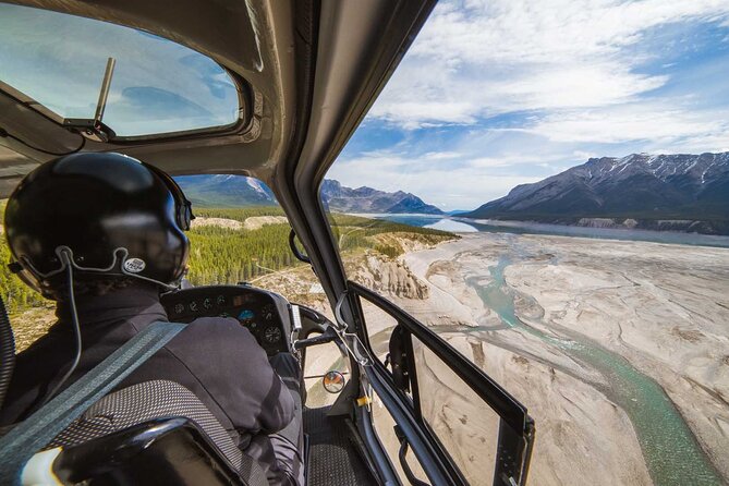 Helicopter Tour Over the Canadian Rockies - Meeting Point and Travel Info