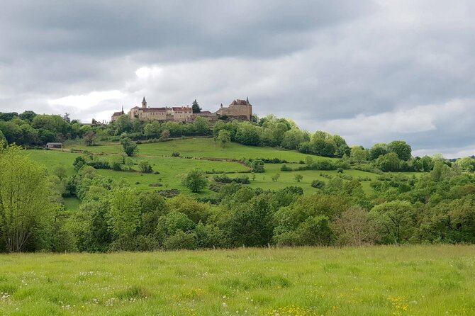 Hike to Discover the Most Beautiful Villages of France of the Dordogne Valley : Loubressac and Autoire - Hiking Essentials
