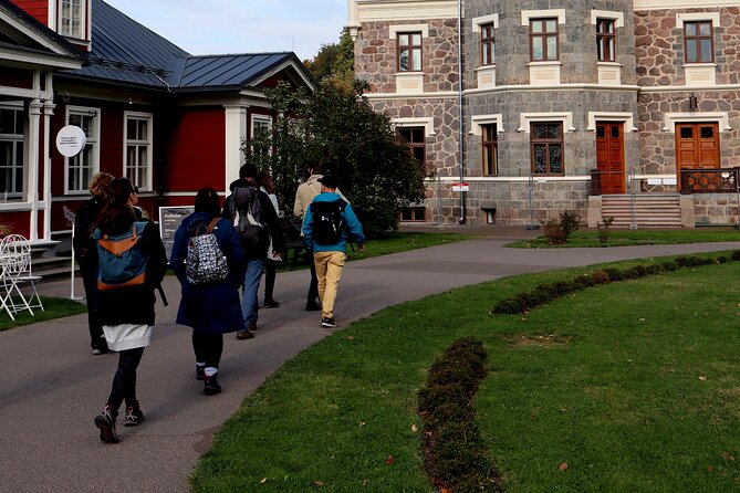 Hiking Adventure in Sigulda and Latvian Food Tasting - Savoring Latvian Cuisine