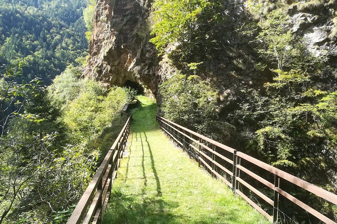 HIKING "The Bridge in the Sky" - Valtellina - Dining Options and Reservations