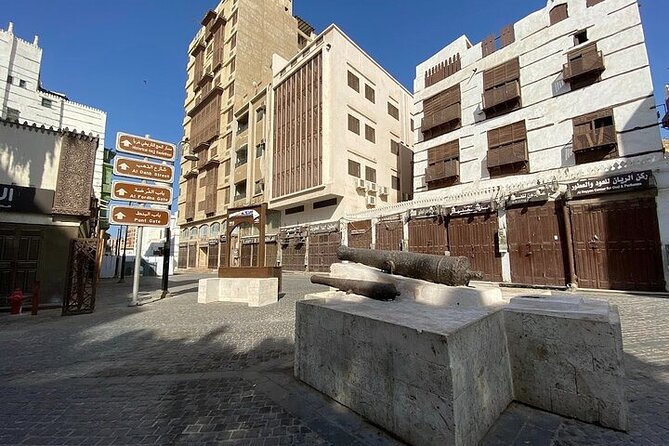 Historical & Heritage Tour in Jeddah Al Balad - Accessibility and Additional Info