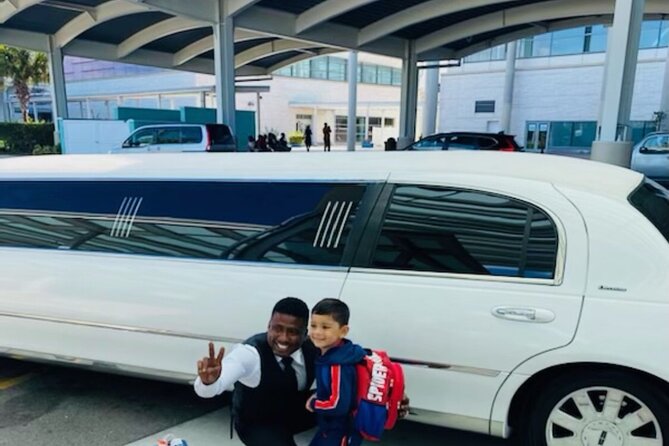 Hollywood Limo Services. Hurry up Come One Down to Get the Bahamian Vegas Treat - Accessibility