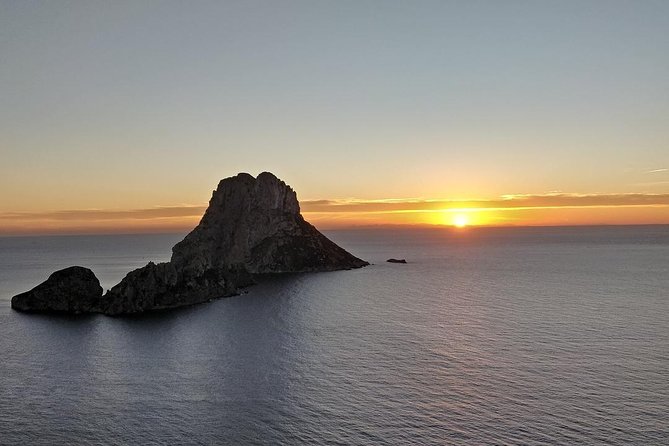 Ibiza by Yourself With English Speaking Driver - 4/12h Disposal - Seamless Pickup and Drop-off