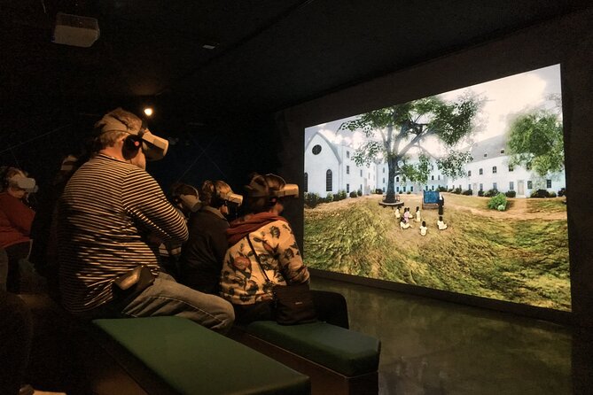 Immersion Quebec: Virtual Reality Experience of Quebec Citys History - Equipment and Accessibility Details