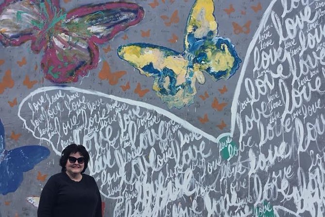 Instagram Walls of LA With Film Studio Artist - Convenient Logistics and Meeting Details