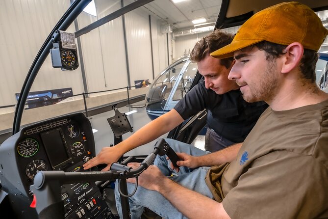 Introduction to Helicopter Piloting in Gatineau-Ottawa - Health and Accessibility Requirements