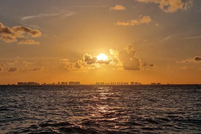 Isla Mujeres, Cancún Private Sunset Trip - Accessibility and Additional Information