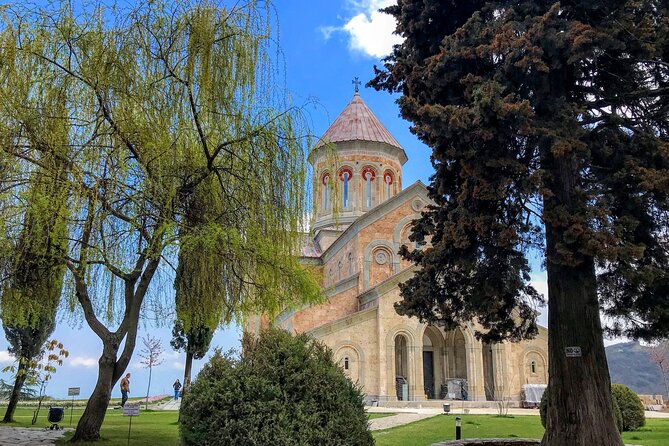 Kakheti Wines and Monuments: Private Tour From Tbilisi - Insights Into Winemaking Secrets