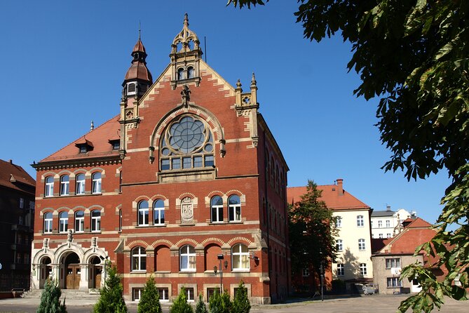 Katowice Old Town Walking Tour - Booking and Cancellation Policy