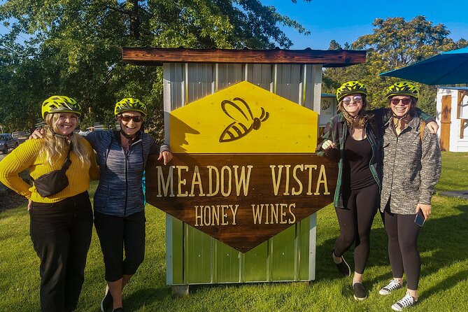Kelowna Wine Tour on an E-Bike With Lunch - Meeting Point and Logistics