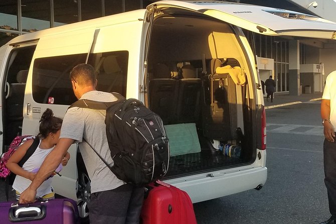 Kingston Round Trip Airport Transfers to Ocho Rios - Booking Information