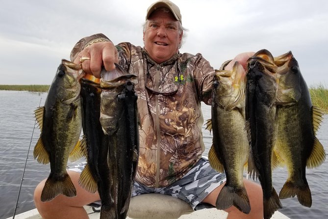 Lake Okeechobee Fishing Trips Near Palm Beach Florida - Included Amenities and Gear