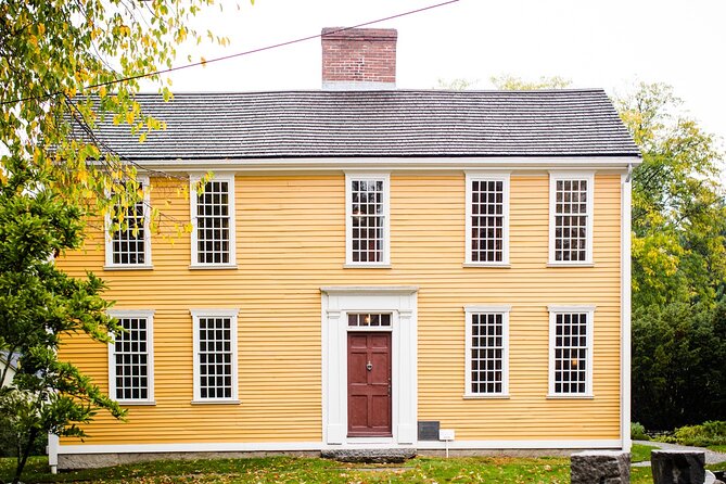 Lexington & Concord 3 Hour Private Tour From Boston, Groups 1-4 - Tour Accessibility