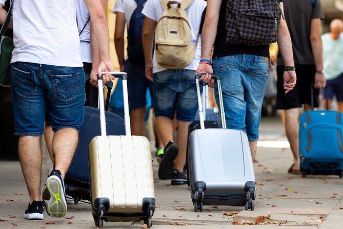 Liverpool Airport Transfer 1 to 10 Passengers One Way Transfer - Price and Payment Options