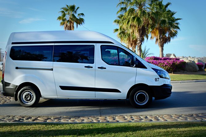Los Cabos Private Mini-van Round-Trip Transfer - Accessibility and Restrictions