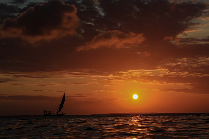 Luxury NAKUPENDA SANDBANK and SPICE FARM TOUR ( Lunch Included ) - Pickup Information