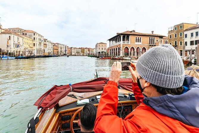 Magical Gondola Journey: Explore Venices Grand Canal in Style! - Ideal for Photography