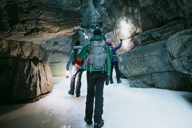 Maligne Canyon Icewalk - Itinerary and Highlights