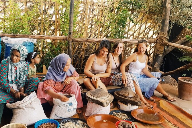 Marrakech: Agafay Desert Dinner Show and Sunset Camel Ride - Accessibility and Participation