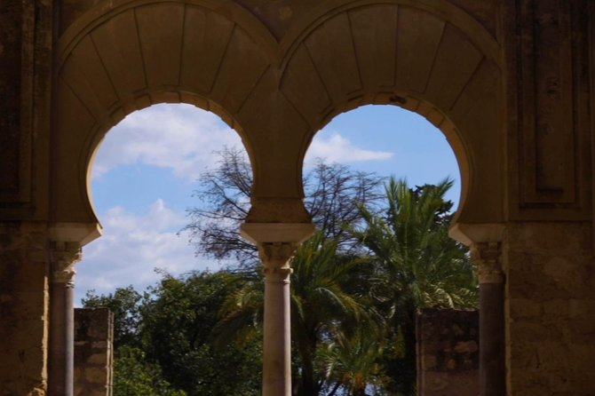 Medina Azahara Experience With Transportation - Tour Inclusions Explained