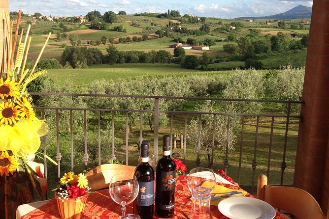 Menu With a "View" in the Enchantment of the Tuscan Hills - Pairing the Perfect Wine Selections