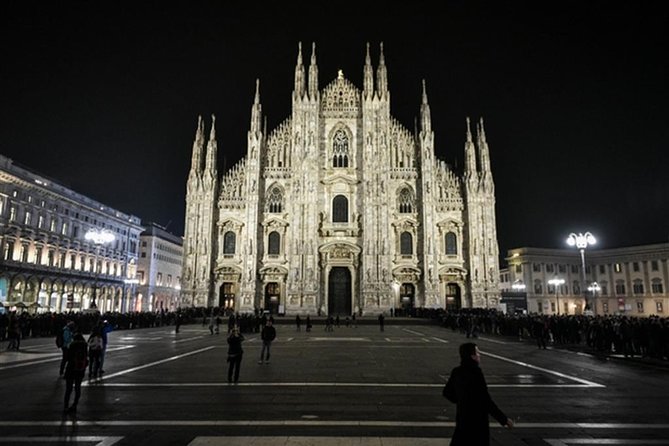 Milan by Night Private Guided Tour, by Car - Meeting Details