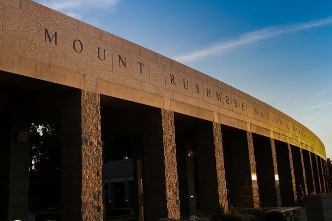 Mount Rushmore Self-Guided Walking Audio Tour - User-Friendly App
