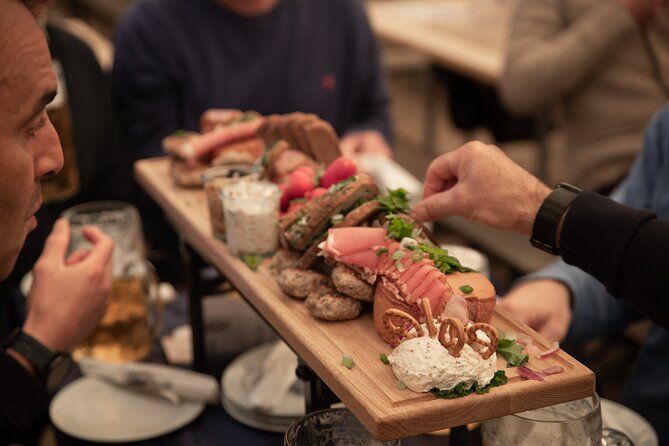 Munich Oktoberfest Tour With Beer Hall Table Reservations - Whats Included in the Tour