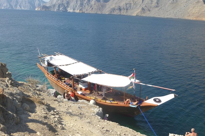 Musandam Khasab Day Trip and Dhow Cruise From Dubai - Transportation and Pickup Details