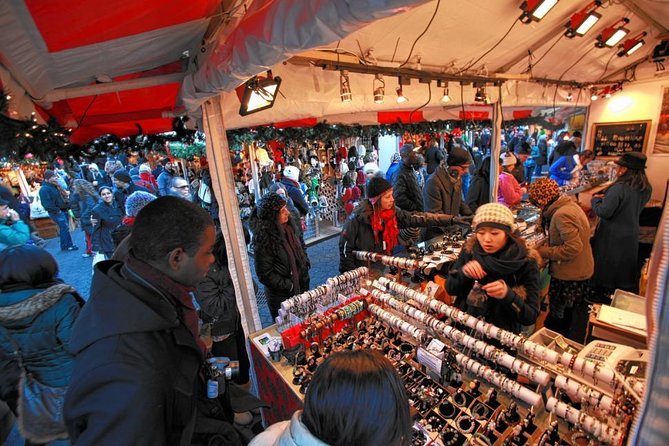 New York City Christmas Holiday Lights and Markets Walking Tour - Meeting Point and Key Stops