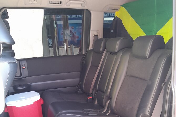 Ocean Eden Bay & Carol Spring Exquisite Arrivals or Departures - Pickup and Drop-off