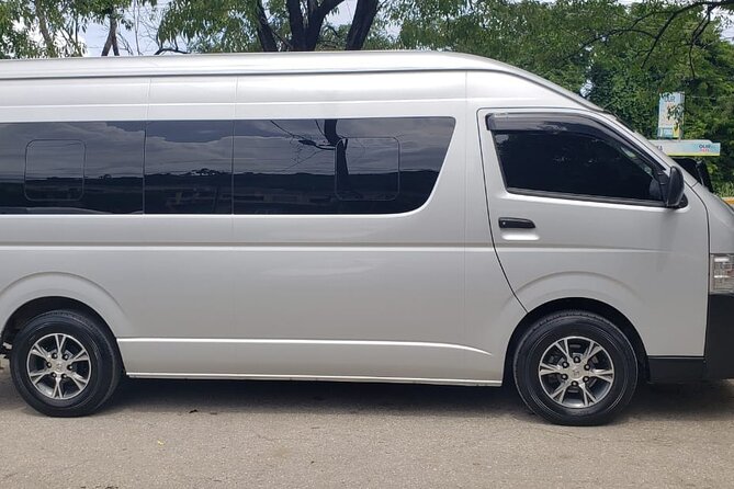 Ocho Rios Hotels Shared Shuttle From Montego Bay Airport: 1-Way or Round-Trip - Booking and Cancellation