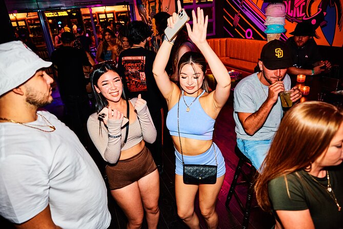 Old Vegas Fremont Barcrawl - Included Beverages and Activities